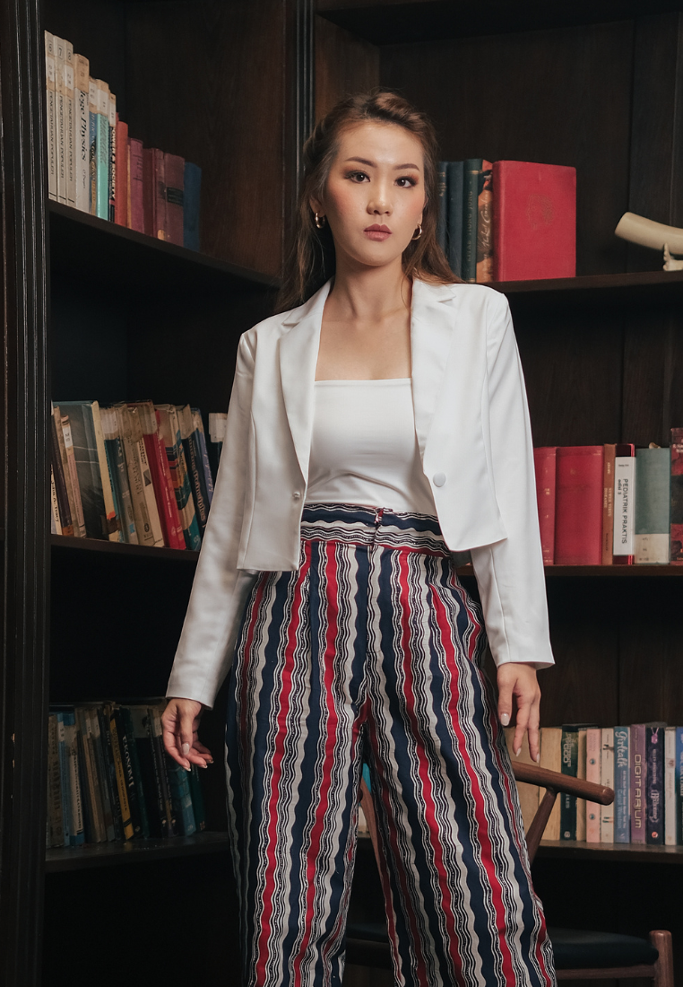 Vio Blazer Tangan Panjang White