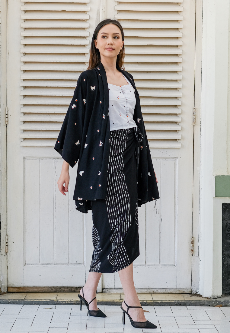 Ananta Warpskirt Hujan Black
