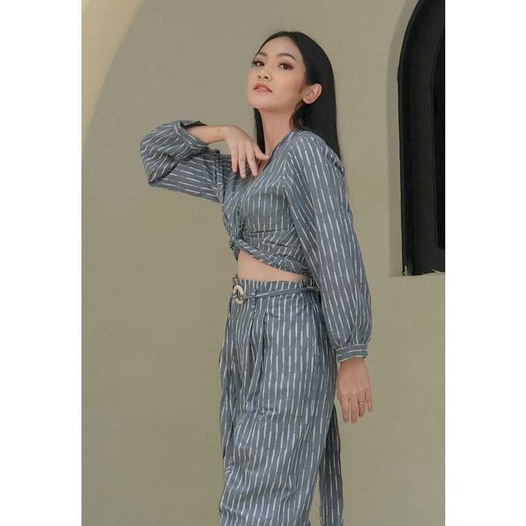 Alisha Wrap Blouse Hujan Grey
