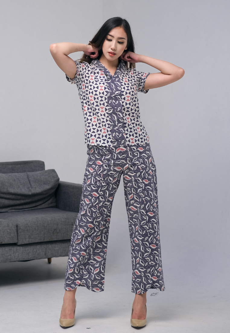 Mia Blouse Motif A Grey