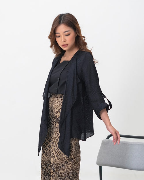 Ayu Outer Black