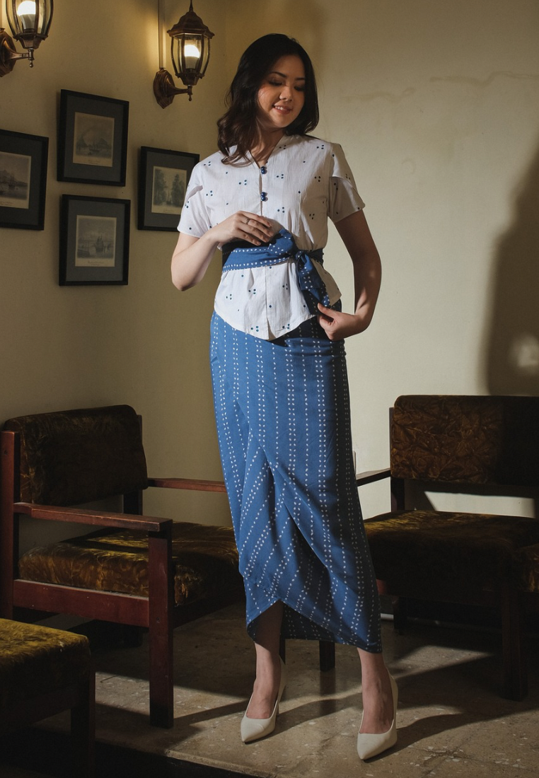 Setelan Santika Ananta Beras Blue