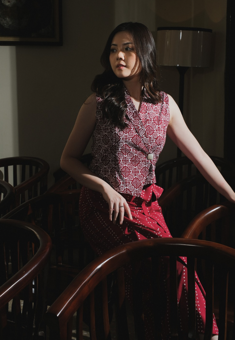 Setelan Dyana Ananta Beras Red