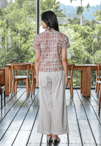 Setelan Andin Brown dan Freya White