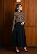 Setelan Tara Brown dan Felice Black