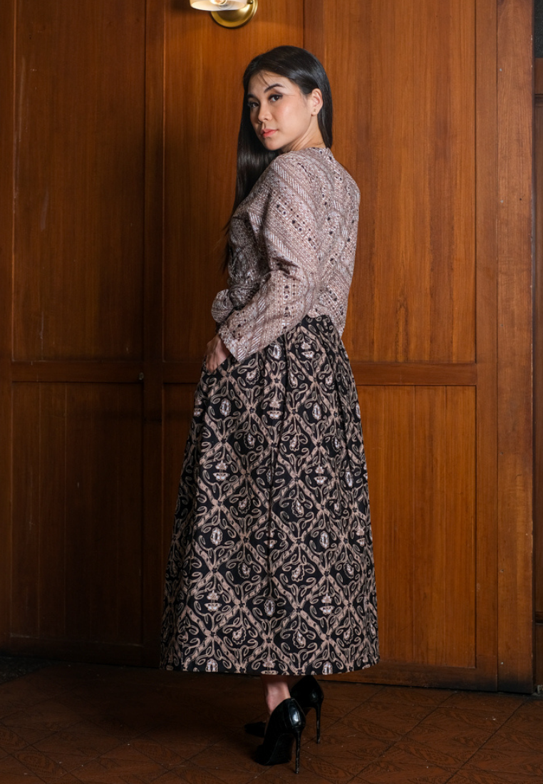 Setelan Alisha Tribal dan Gita Maxi Ketupat Black