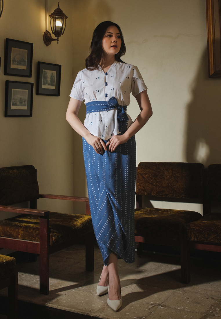 Santika Kebaya Blue