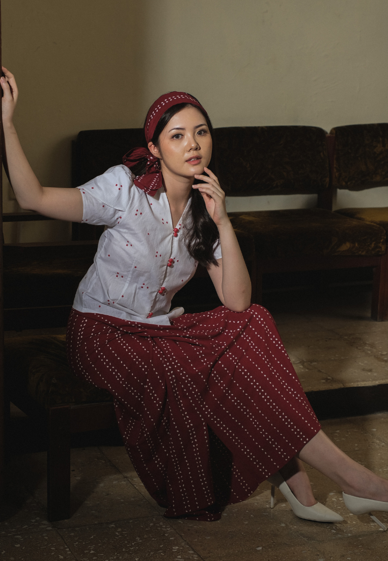 Setelan Santika Ananta Beras Red