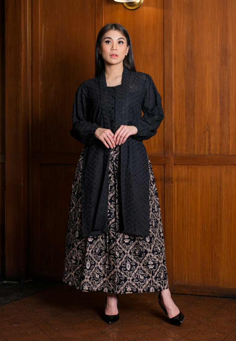 Setelan Asmarin dan Gita Maxi Ketupat Black