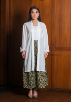 Setelan Asmarin Offwhite dan Gita Maxi Ketupat Green