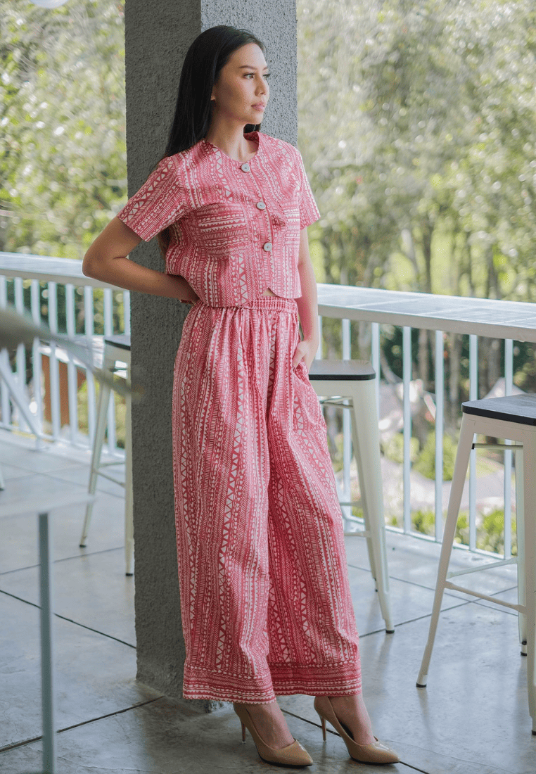 Setelan Jivala dan Areti Pink