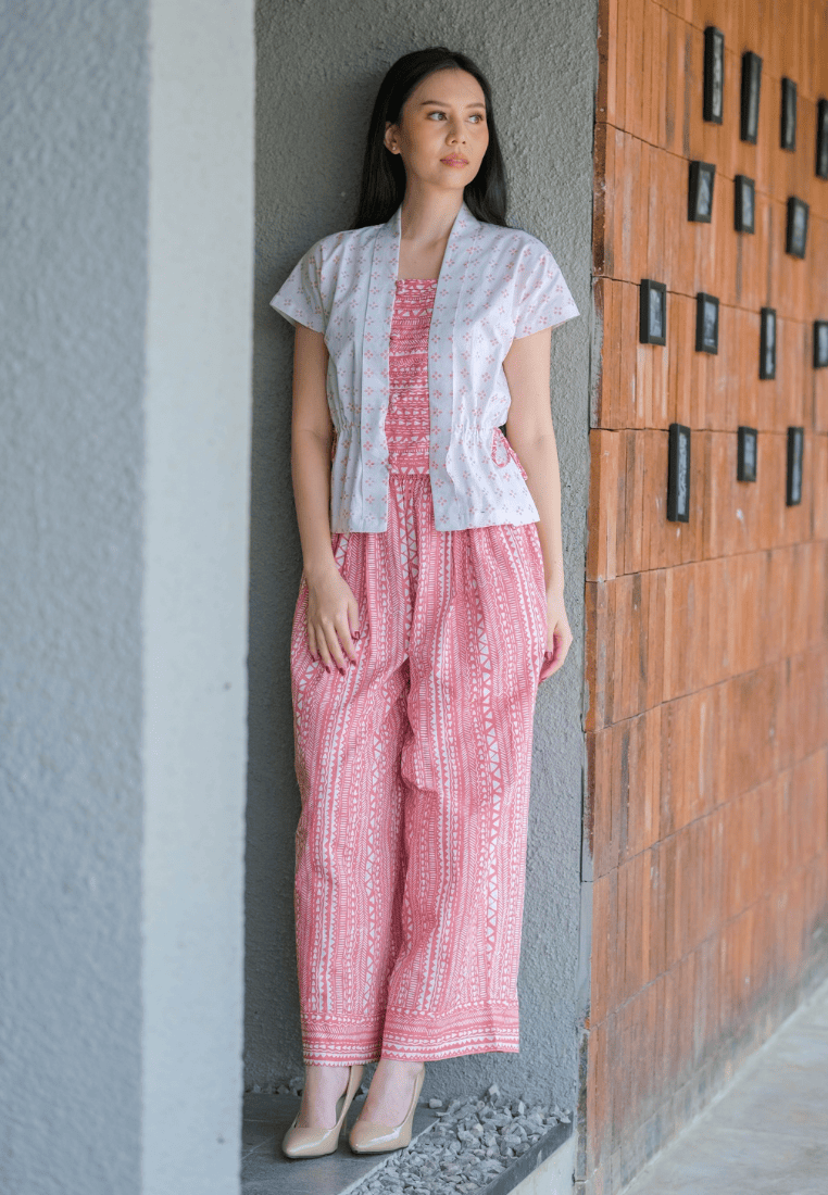 Setelan Garwita dan Areti Pink
