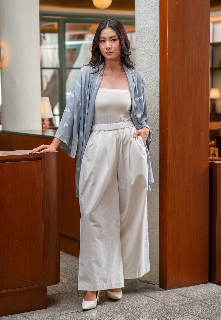 Setelan Kala Cengkeh Lightgrey dan Freya White