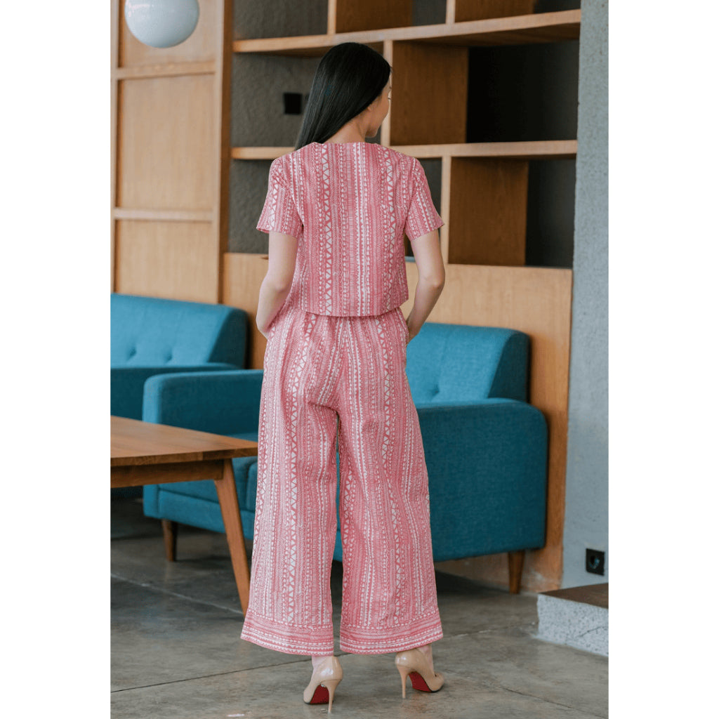 Setelan Jivala dan Areti Pink