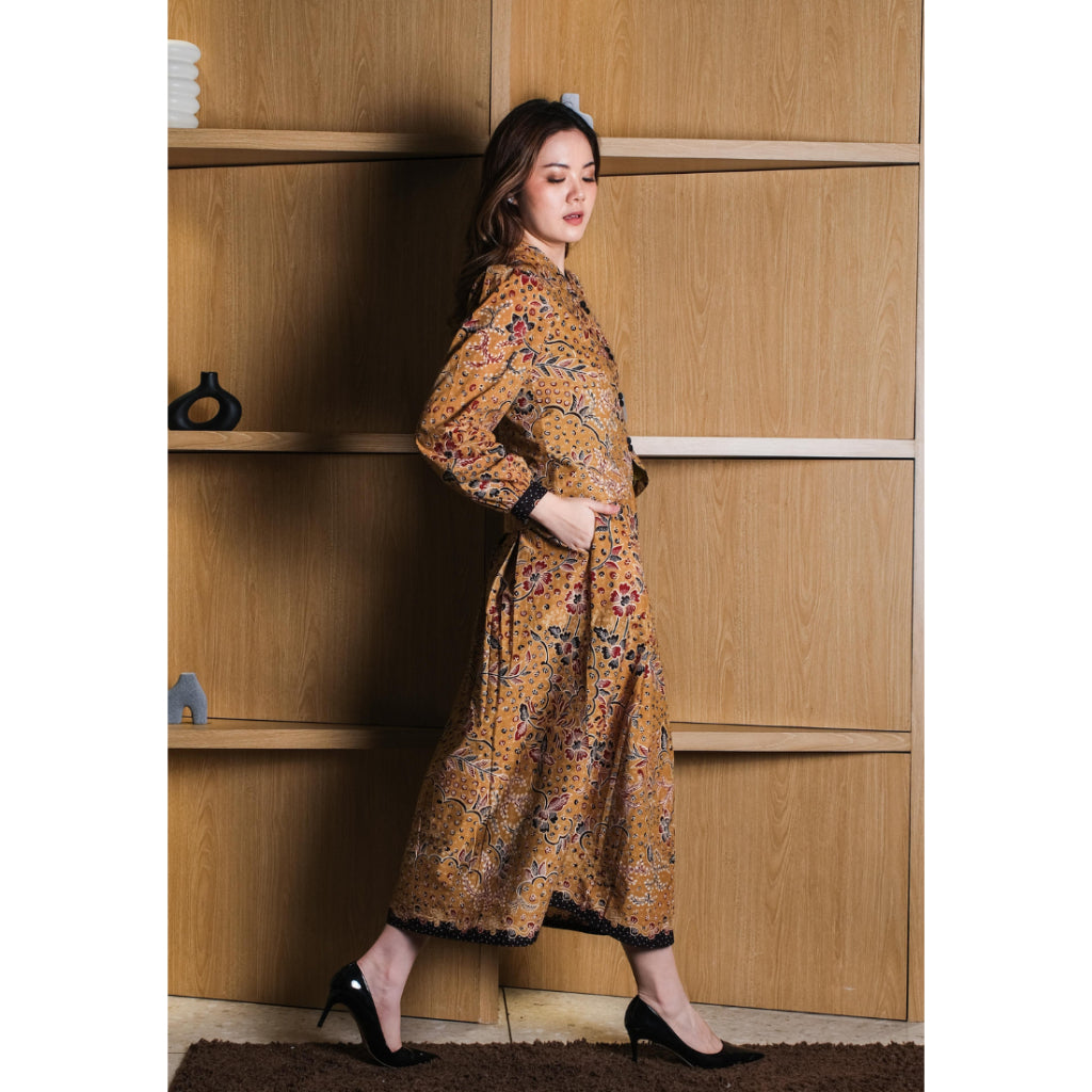 Setelan Ardini dan Gita Maxi Dot Mustard