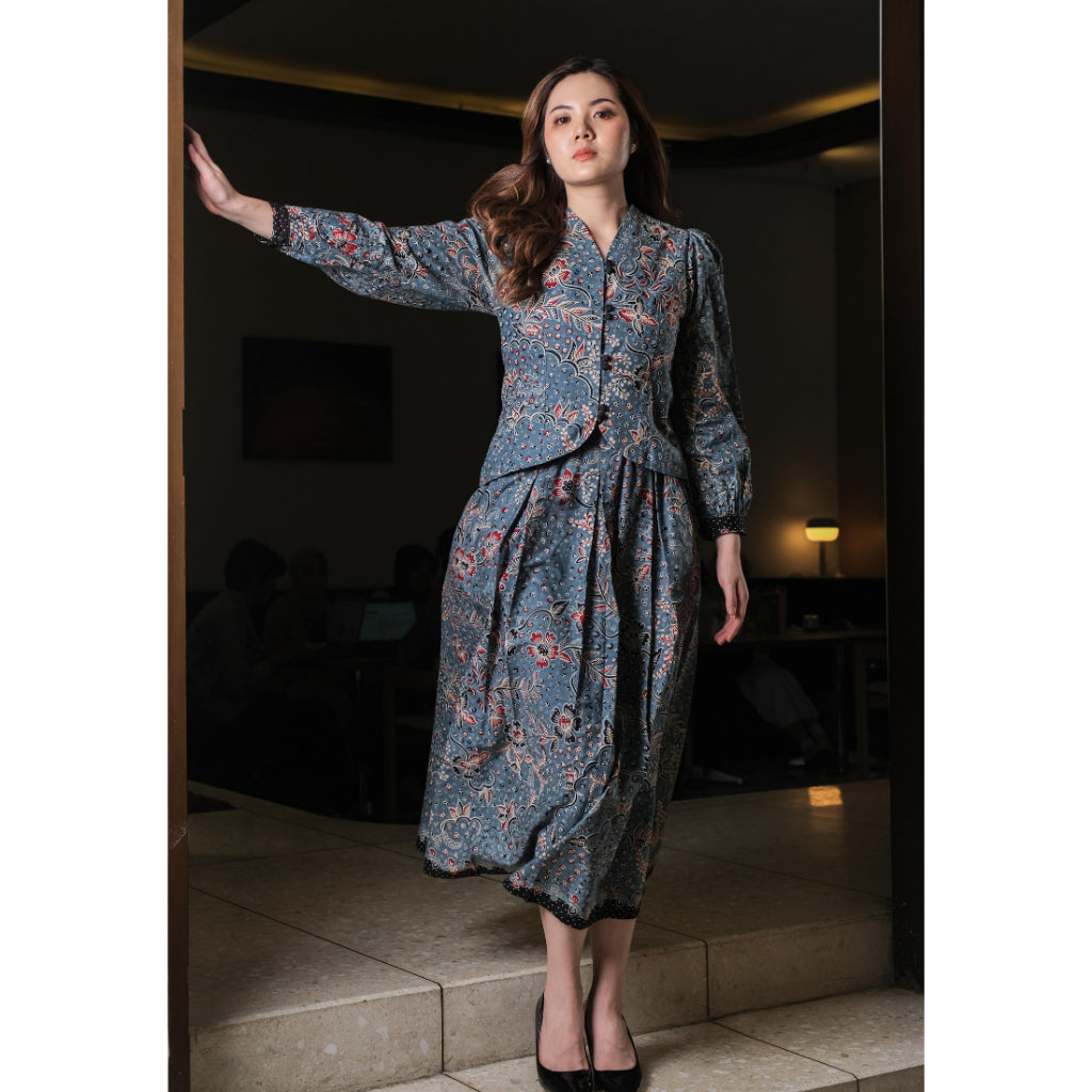 Setelan Ardini dan Gita Maxi Dot Blue