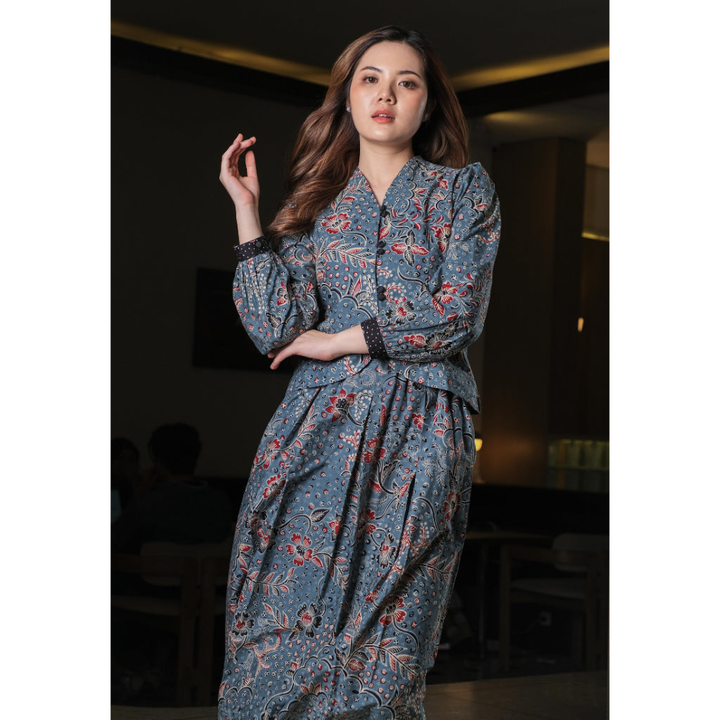Setelan Ardini dan Gita Maxi Dot Blue